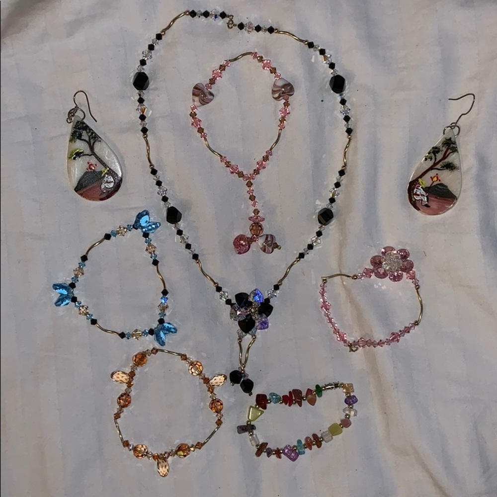 Bundle of jewelry